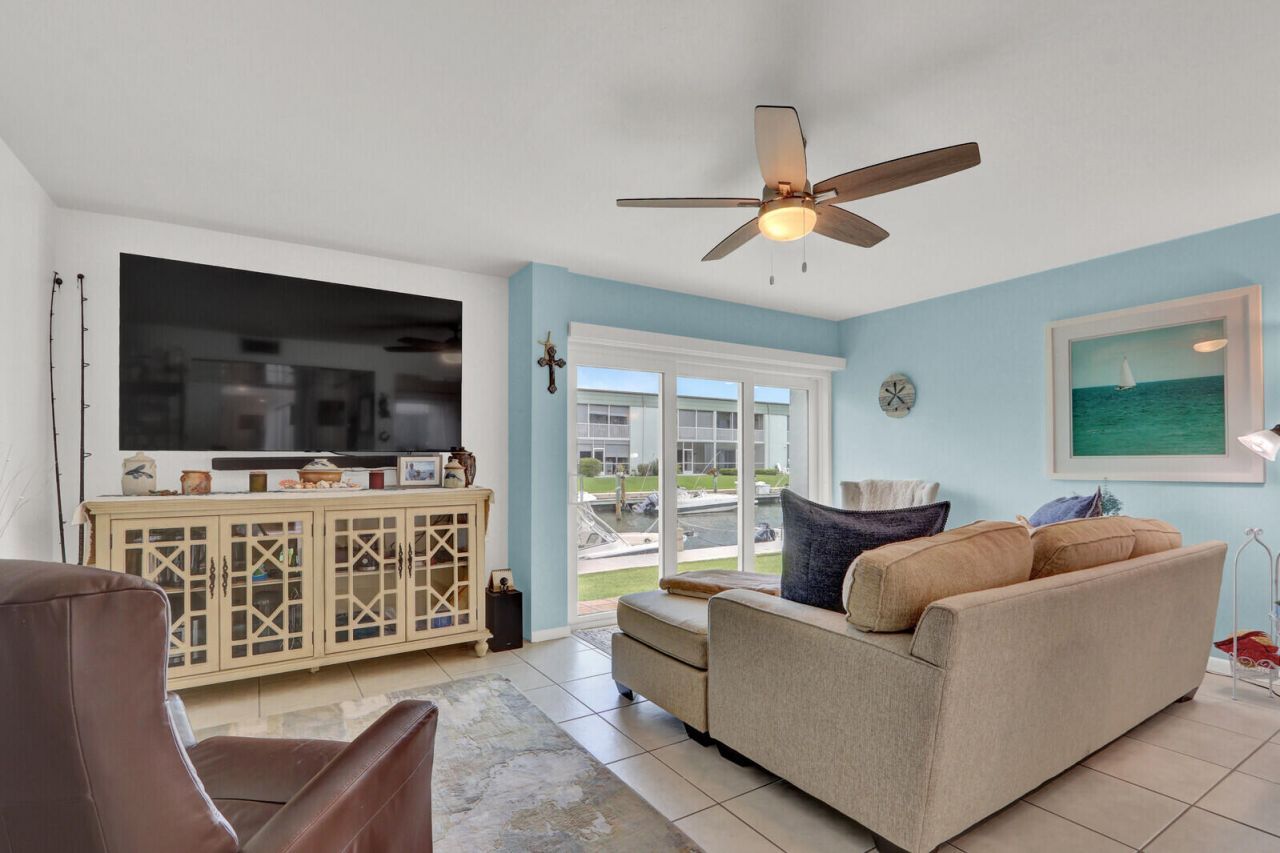 129 Lehane Terrace, Unit 133, North Palm Beach, FL 33408 Photo