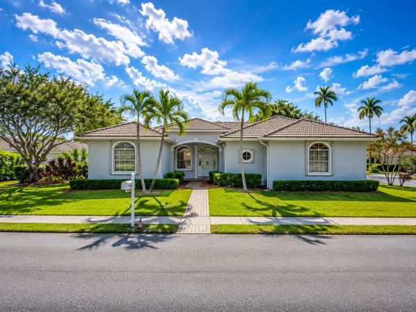 2570 SE 4th Place, Homestead, FL 33033