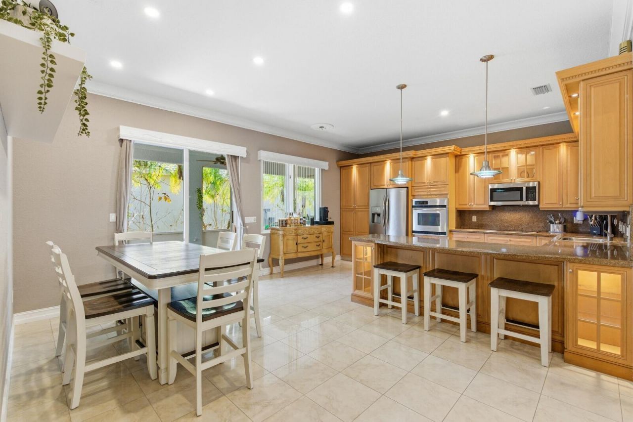 2570 SE 4th Place, Homestead, FL 33033 Photo
