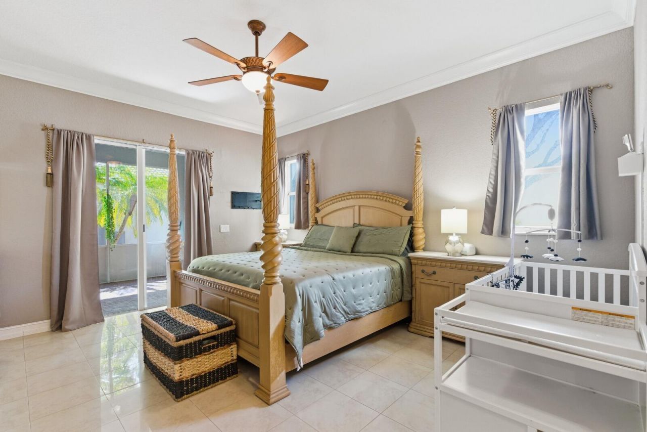 2570 SE 4th Place, Homestead, FL 33033 Photo