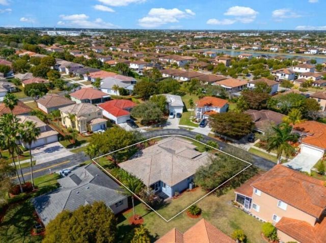 2570 SE 4th Place, Homestead, FL 33033 Photo