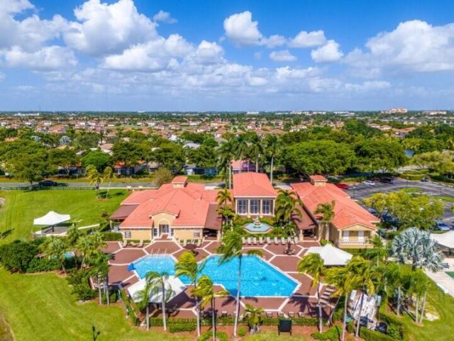 2570 SE 4th Place, Homestead, FL 33033 Photo