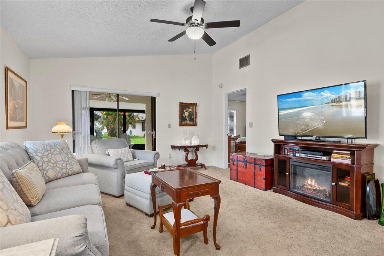 1430 Pines Lane, West Palm Beach, FL 33415 Photo