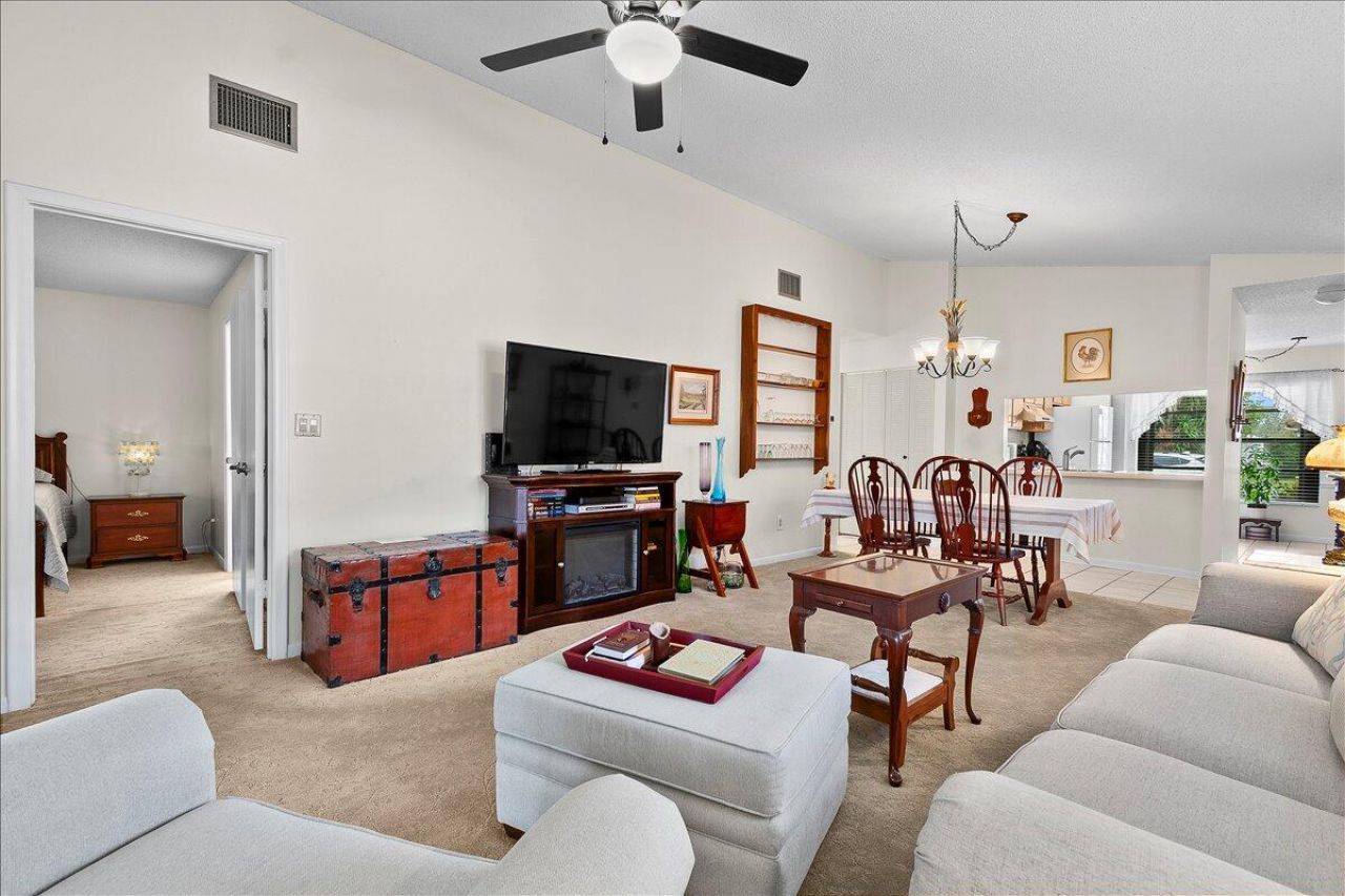1430 Pines Lane, West Palm Beach, FL 33415 Photo