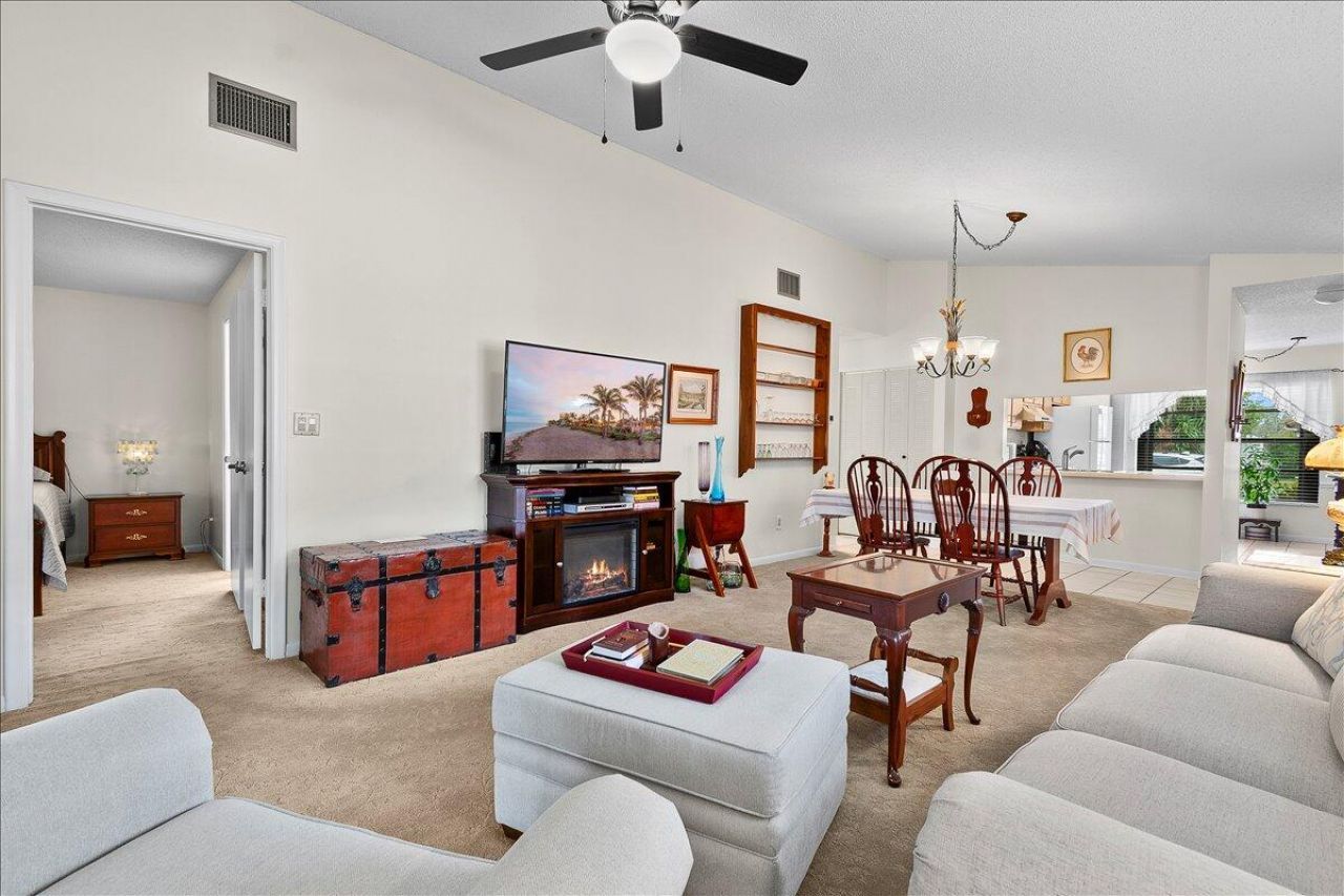 1430 Pines Lane, West Palm Beach, FL 33415 Photo