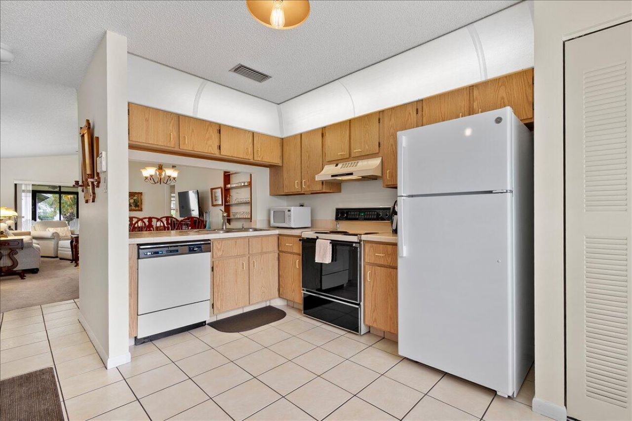 1430 Pines Lane, West Palm Beach, FL 33415 Photo