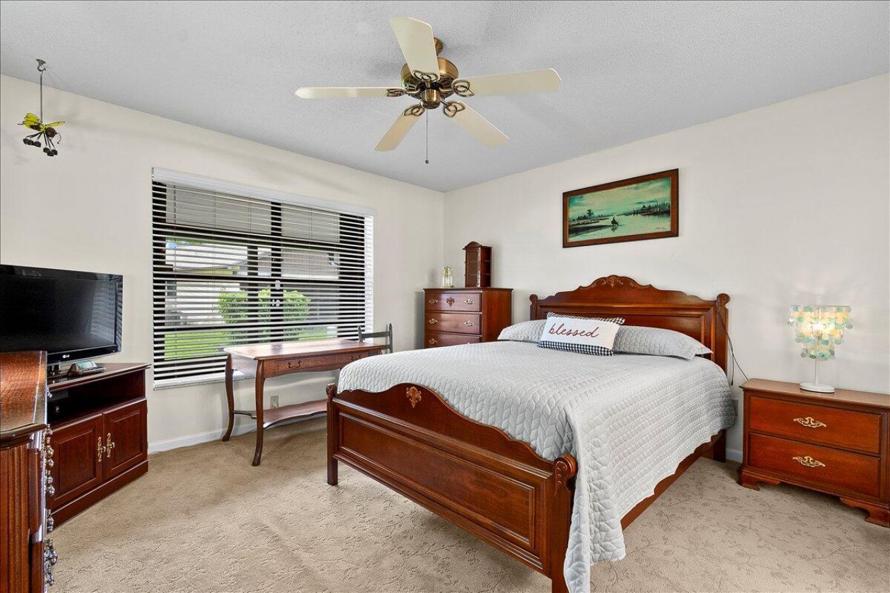 1430 Pines Lane, West Palm Beach, FL 33415 Photo