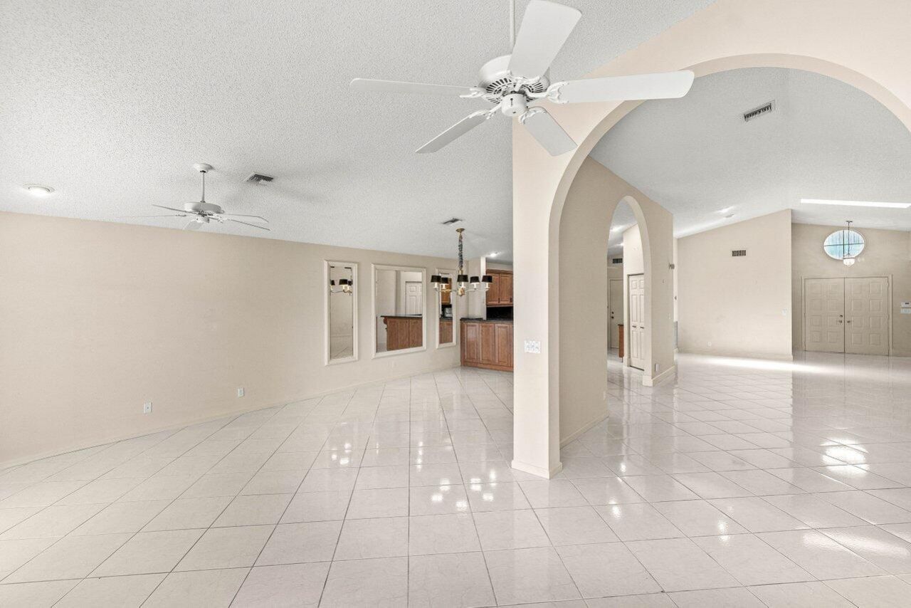 9763 Harbour Lake Circle S, Boynton Beach, FL 33437 Photo