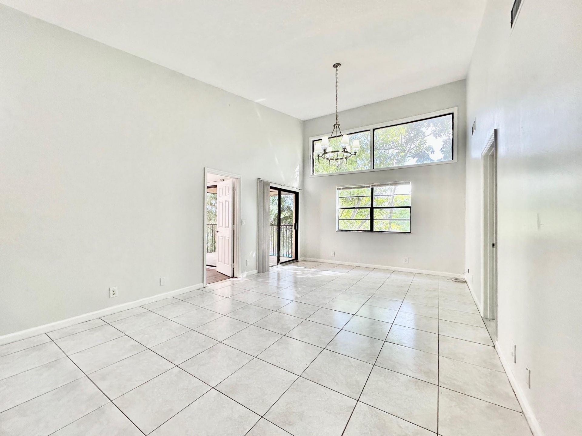1917 NW 94th Avenue, Unit 204a, Coral Springs, FL 33071 Photo
