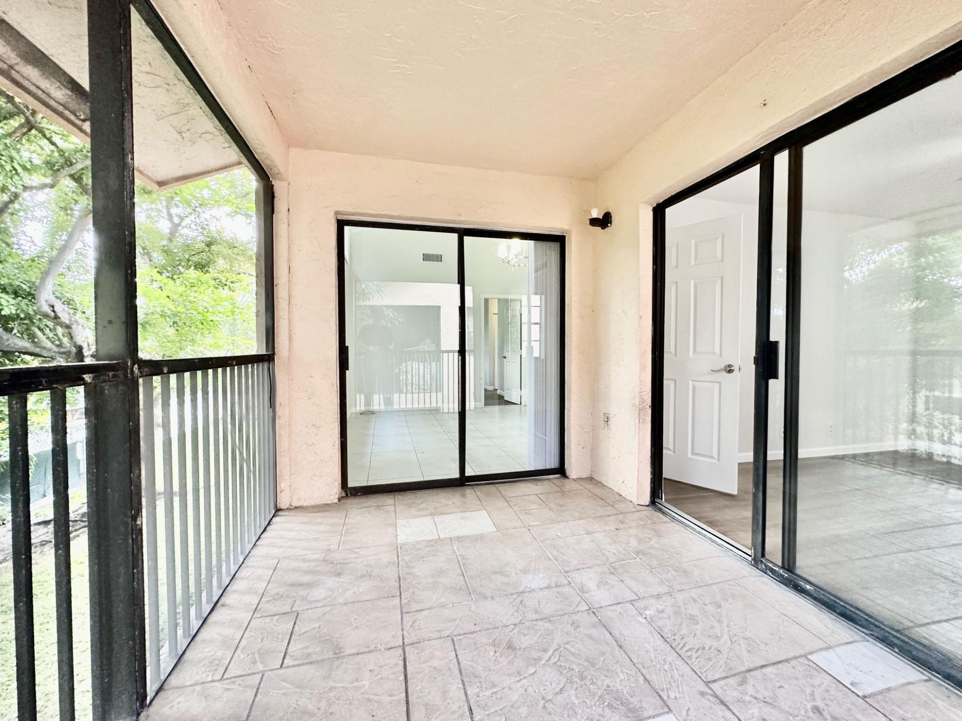 1917 NW 94th Avenue, Unit 204a, Coral Springs, FL 33071 Photo