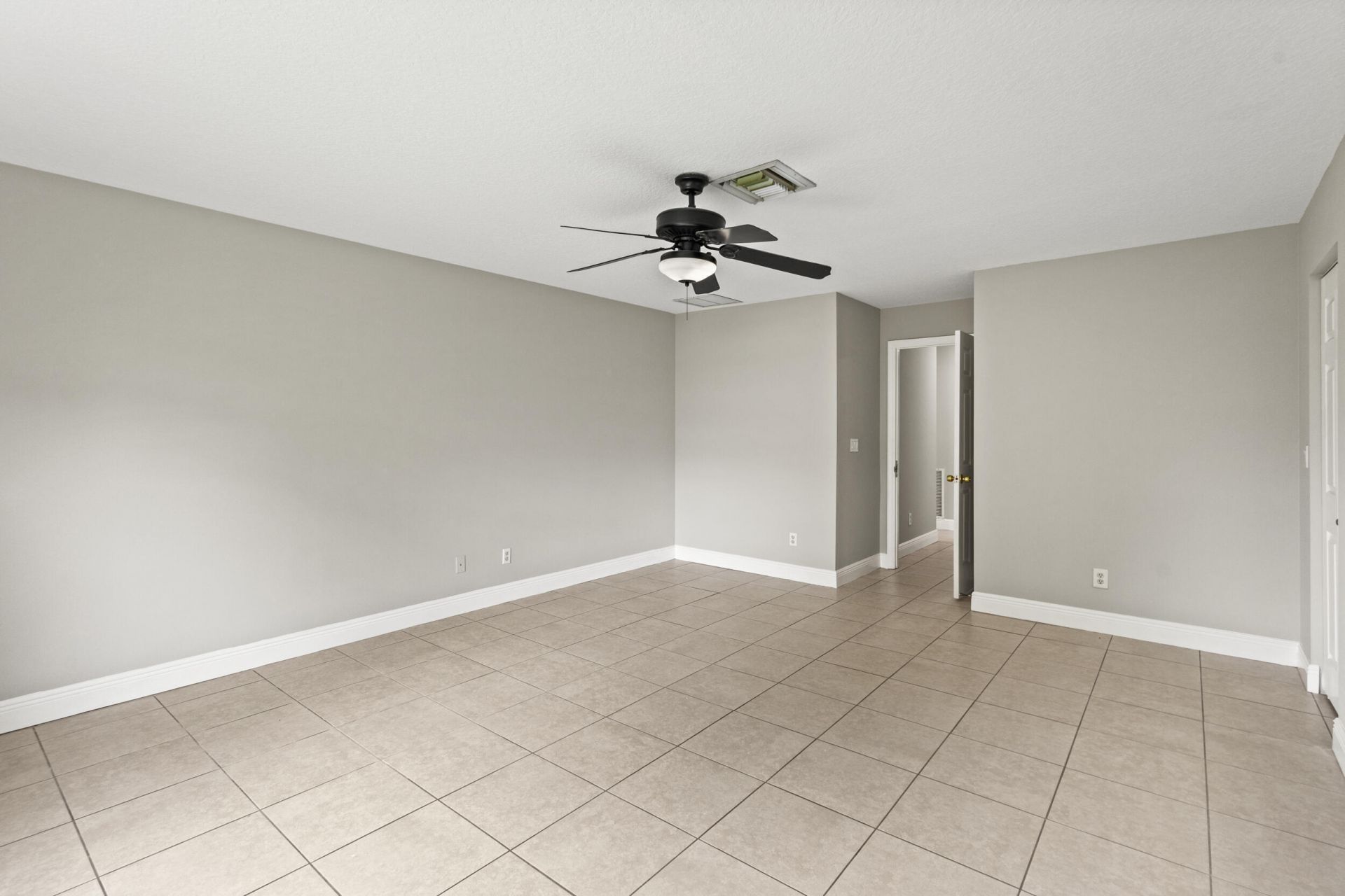 2134 SW Savage Boulevard, Port Saint Lucie, FL 34953 Photo