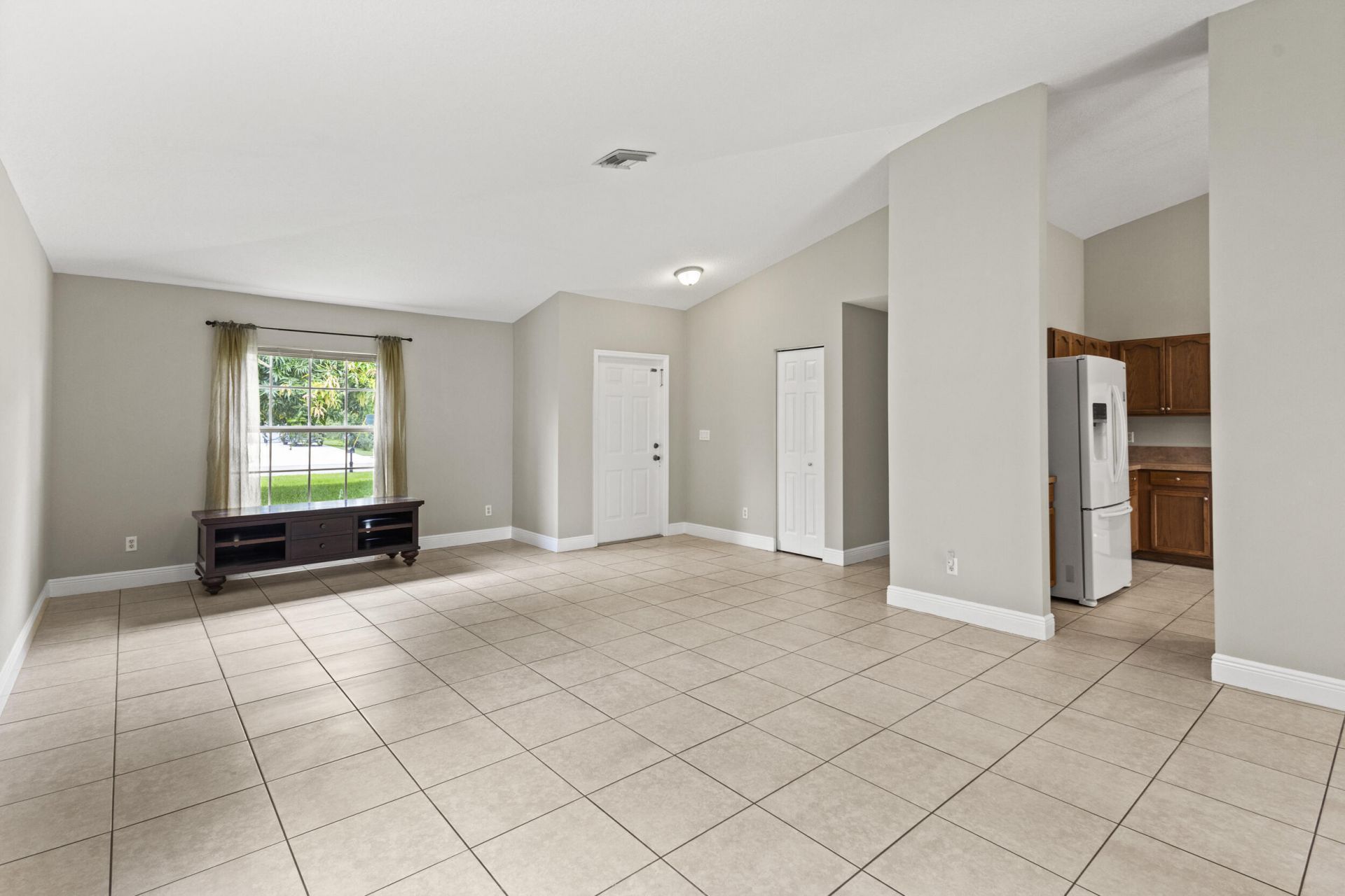 2134 SW Savage Boulevard, Port Saint Lucie, FL 34953 Photo