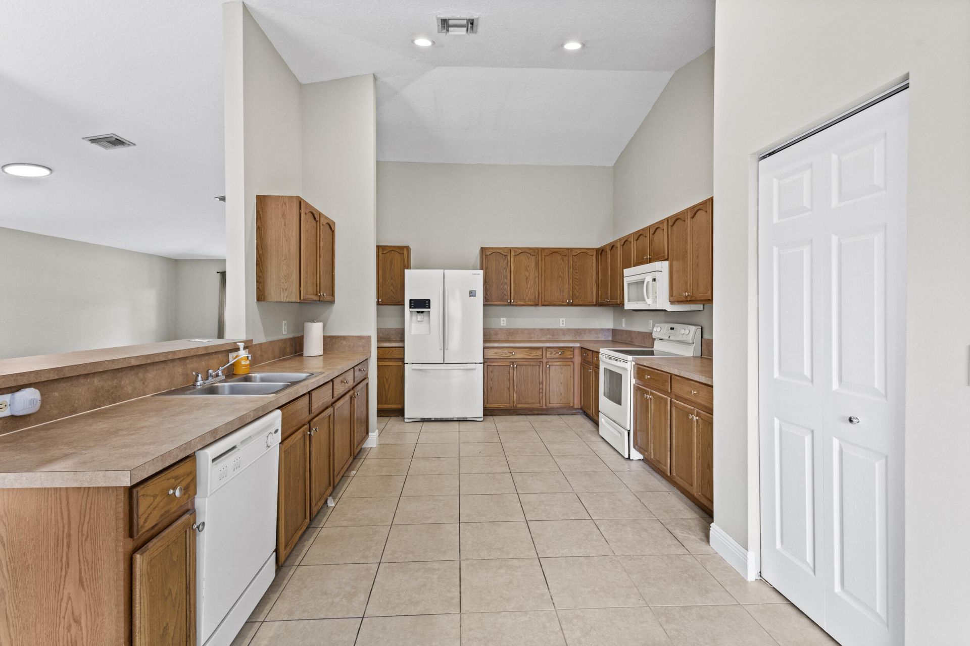 2134 SW Savage Boulevard, Port Saint Lucie, FL 34953 Photo