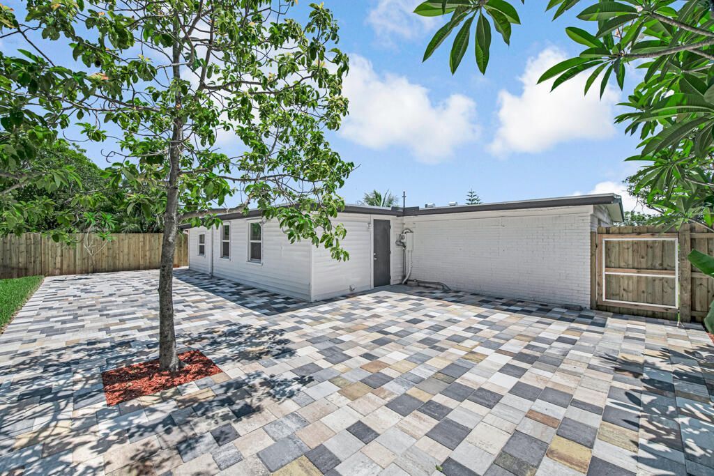 12063 Acapulco Avenue, Cabana Colony, FL 33410 Photo