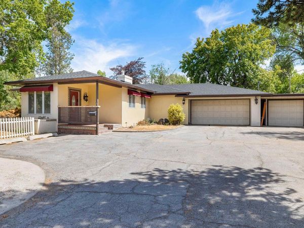 2176 Addison Ave E, Twin Falls, ID 83301