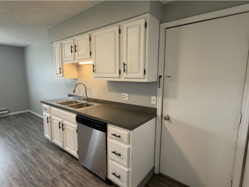 229 Brunswick Drive, Elyria, OH 44035 Photo 17