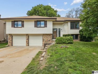 2727 N 113th Street, Omaha, NE 68164