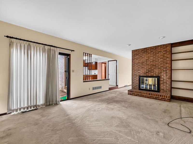 1275 Le Anne Marie Circle, Columbus, OH 43235 Photo 16