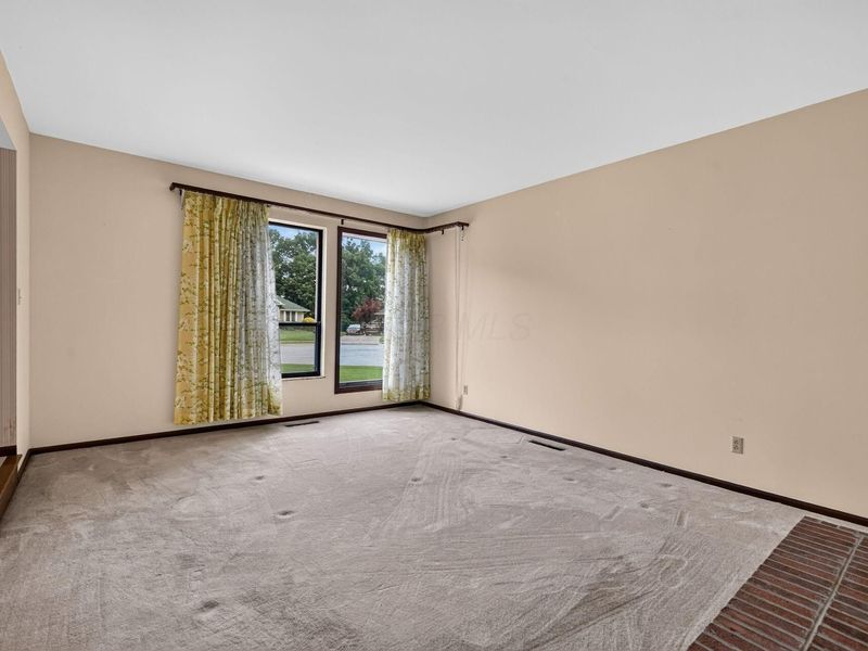 1275 Le Anne Marie Circle, Columbus, OH 43235 Photo 17