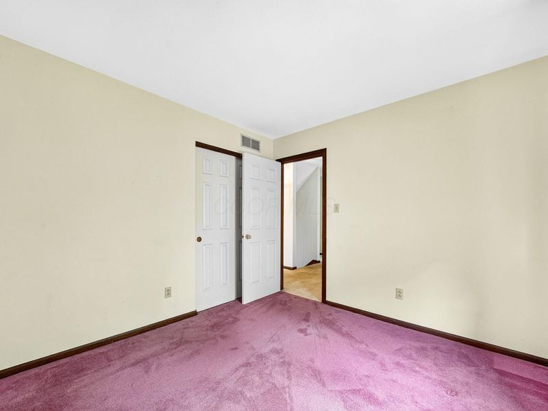 1275 Le Anne Marie Circle, Columbus, OH 43235 Photo 25