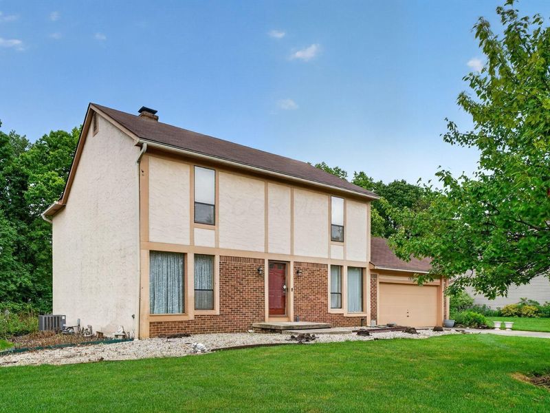 1275 Le Anne Marie Circle, Columbus, OH 43235 Photo 3