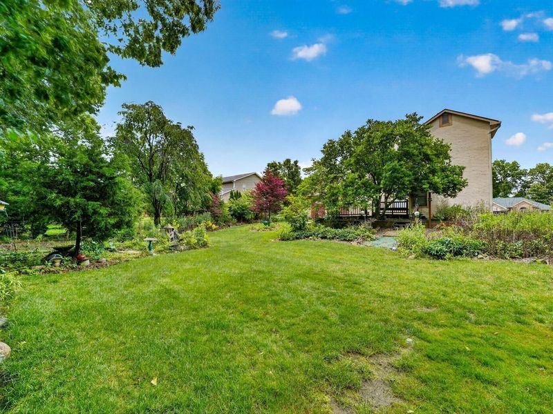 1275 Le Anne Marie Circle, Columbus, OH 43235 Photo 31