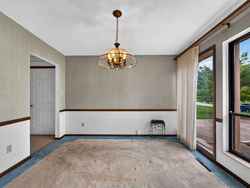 1275 Le Anne Marie Circle, Columbus, OH 43235 Photo 7