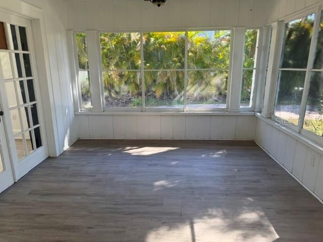 617 Siesta Drive , Sarasota, FL 34242 Photo