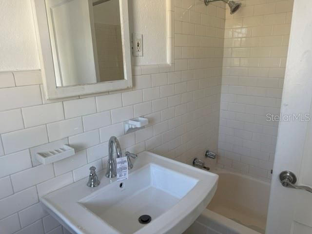 617 Siesta Drive , Sarasota, FL 34242 Photo