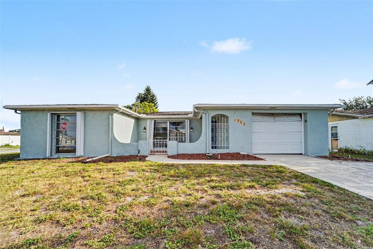 3207 Salisbury Drive, Holiday, FL 34691 Main Photo