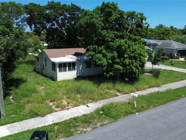 39 NW 13TH AVENUE , DELRAY BEACH, FL 33444