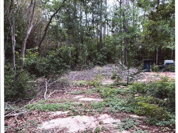 6300 Porteaux Road, Ocean Springs, MS 39564