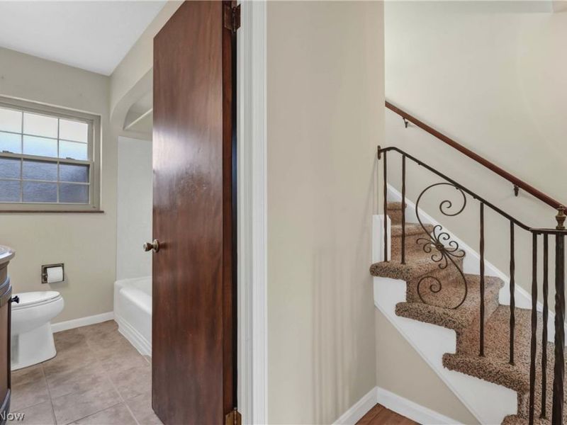 5998 Maplecliff Drive, Parma Heights, OH 44130 Photo 17