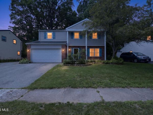 5713 Brooke Lane, Sylvania, OH 43560