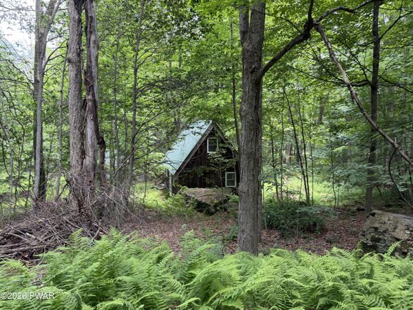 78 Lakeview Drive, Honesdale, PA 18431