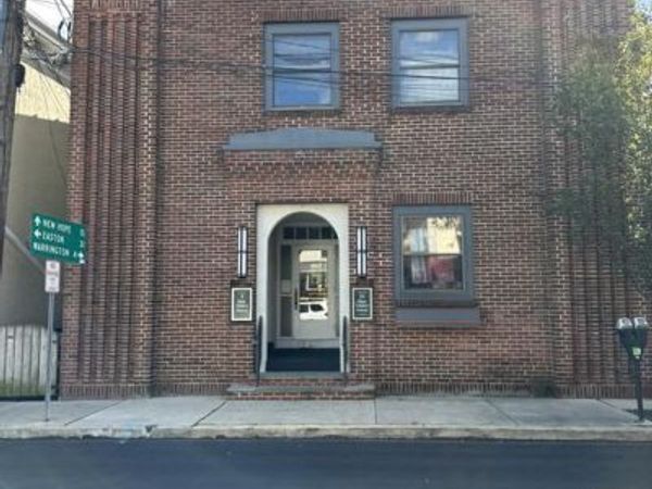 8 W OAKLAND AVENUE , Unit 1, DOYLESTOWN, PA 18901
