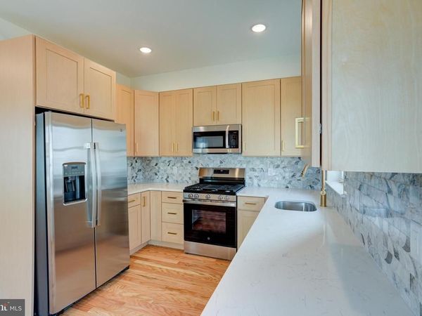 2480 EMERALD STREET, PHILADELPHIA, PA 19125