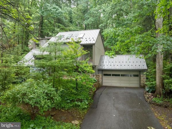 17 COVENTRY LANE, STATE COLLEGE, PA 16803