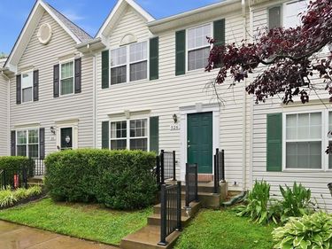 526 HIGHLAND TOWNE LANE, WARRENTON, VA 20186