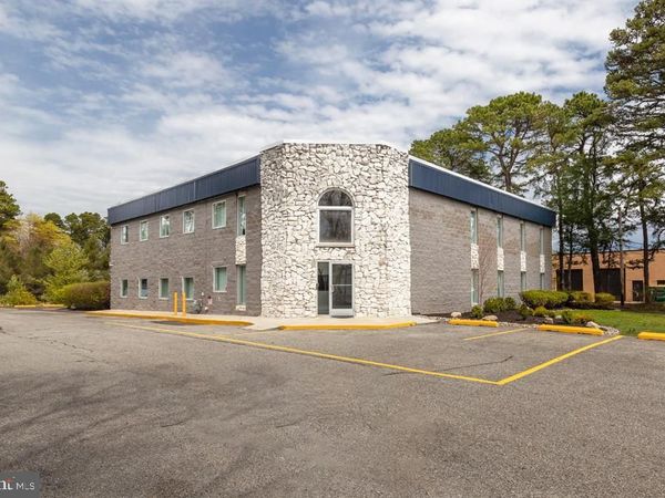 411 COMMERCE LANE, WEST BERLIN, NJ 08091
