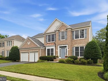 43909 CHURCHILL GLEN DRIVE, CHANTILLY, VA 20152