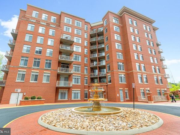 4480 MARKET COMMONS DRIVE, Unit 405, FAIRFAX, VA 22033