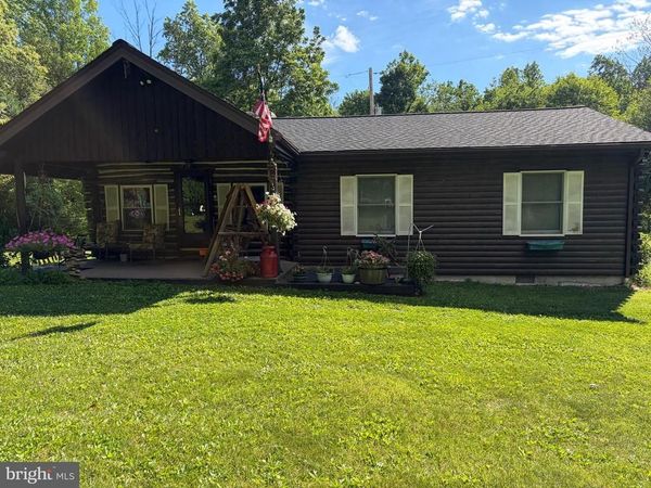 376 HARTMAN ROAD , READING, PA 19606