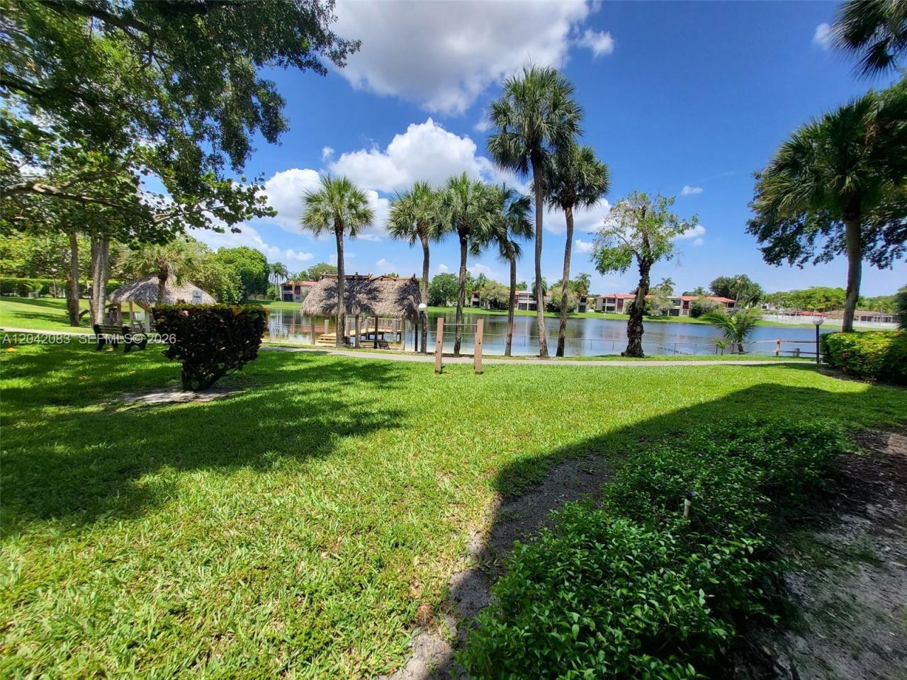 900 Colony Point Cir , Unit 107, Pembroke Pines, FL 33026 Photo
