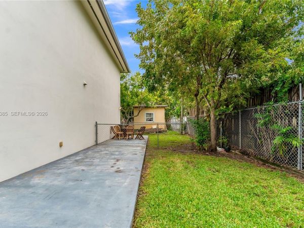1029 SW 11th Ave, Miami, FL 33130