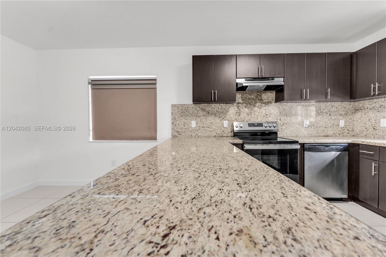 1029 SW 11th Ave, Miami, FL 33130 Photo