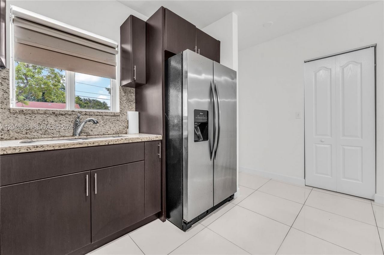 1029 SW 11th Ave, Miami, FL 33130 Photo