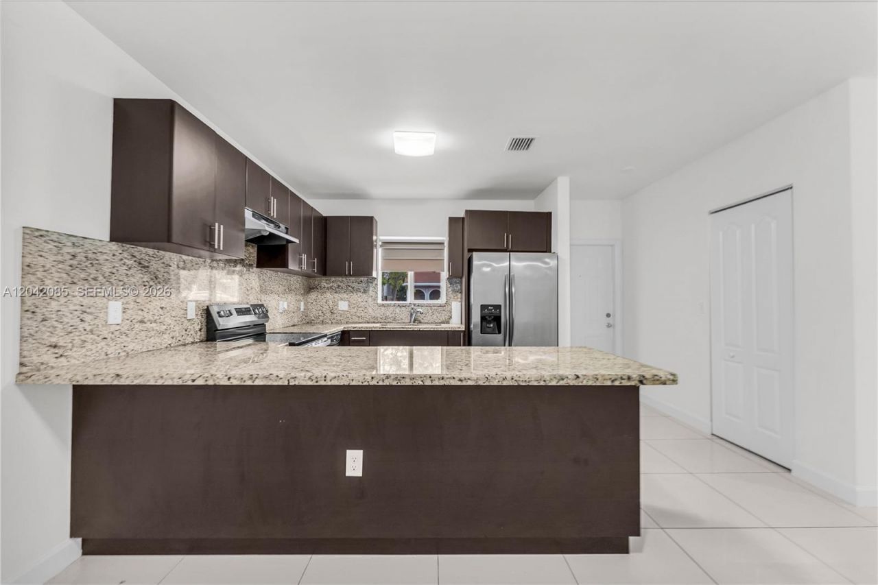 1029 SW 11th Ave, Miami, FL 33130 Photo