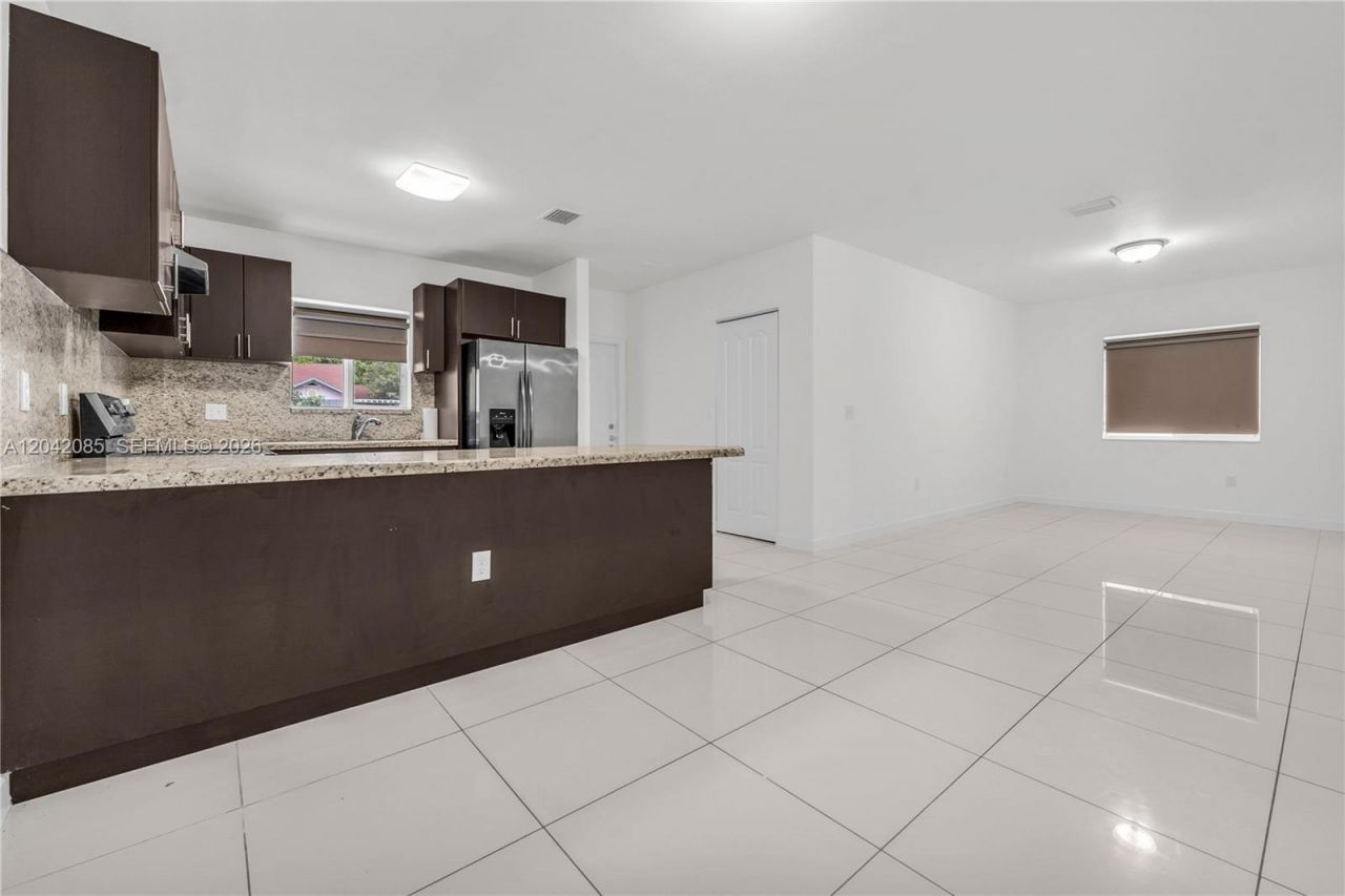 1029 SW 11th Ave, Miami, FL 33130 Photo