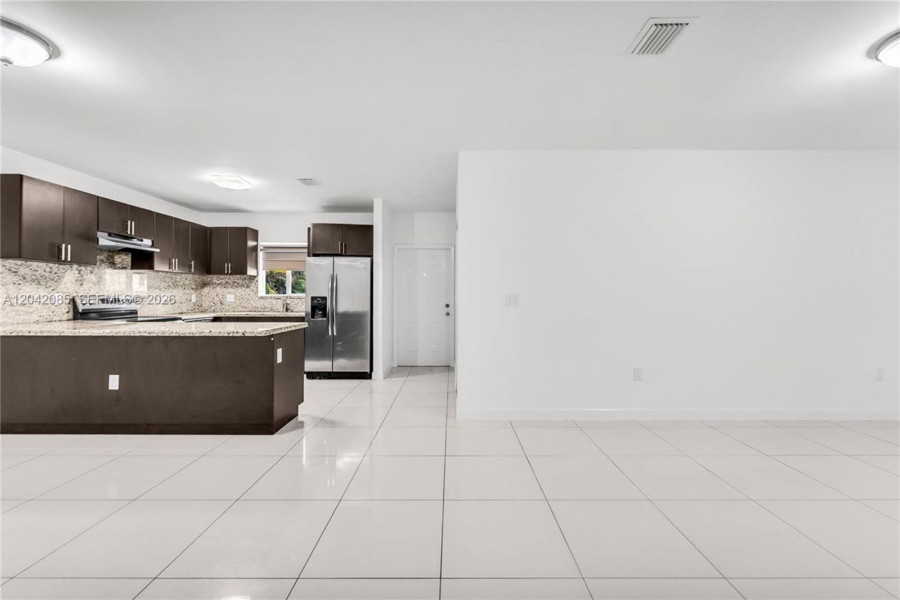 1029 SW 11th Ave, Miami, FL 33130 Photo